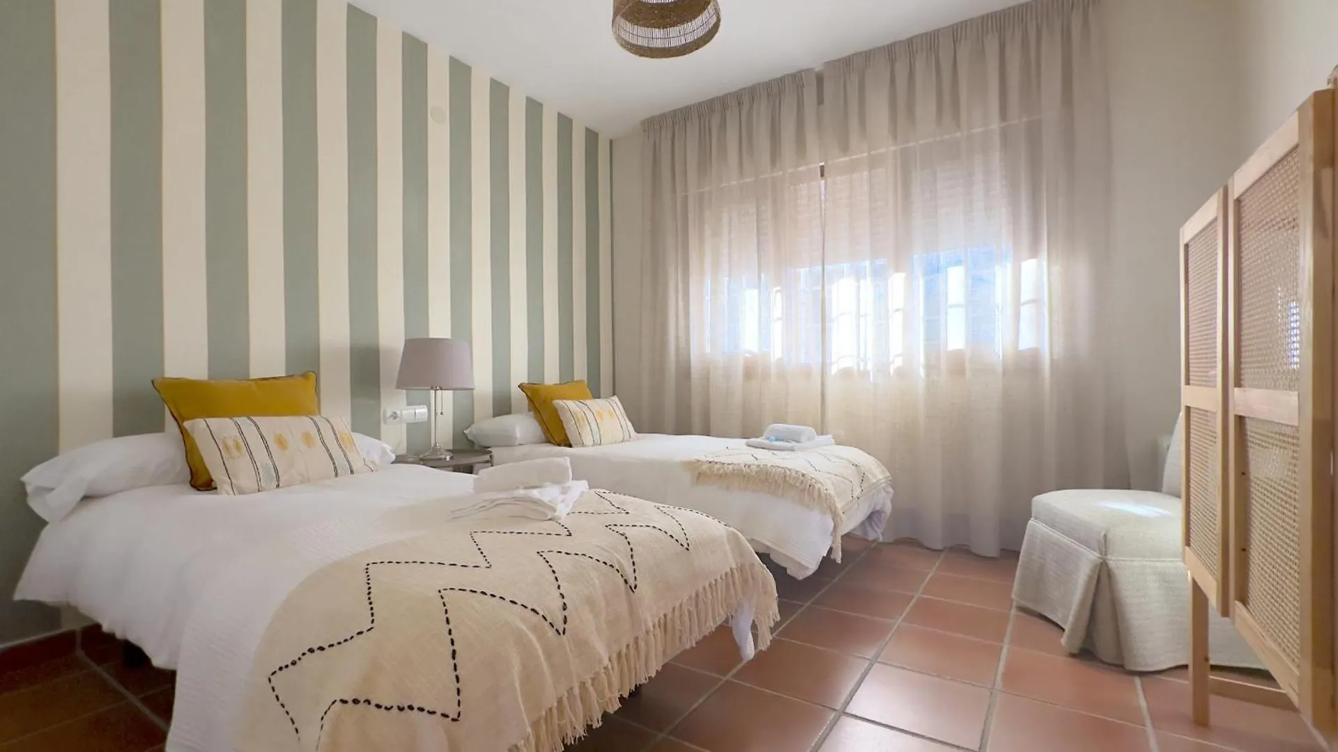 Villa Del Sol Beach Premium 9Pax リンコン・デ・ラ・ビクトリア スペイン