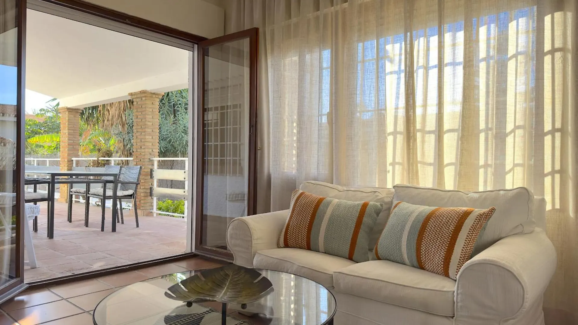 Villa Del Sol Beach Premium 9Pax リンコン・デ・ラ・ビクトリア スペイン
